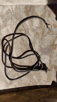 Přívodní kabel od dvouplotýnky
