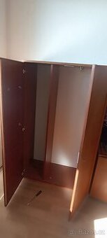 Prodej šatní skříň