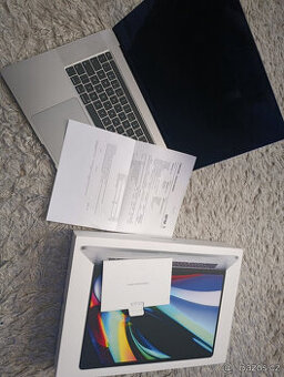Macbook Pro 16 Touch Bar Core i9 / 16GB / 1TB SSD Radeon