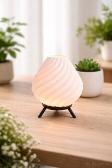 Designová stolní LED lampa "Spirála" – 15 cm, 3D tisk