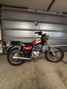 Suzuki GN125