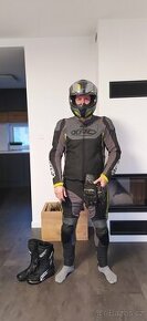 Prodám novou koženou dvoudílnou kombinézu XRC Heili