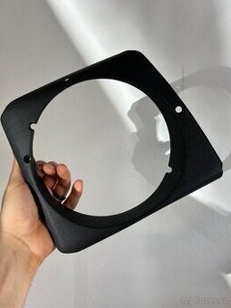 Porsche 924/944 - plastový rámeček předního světlometu