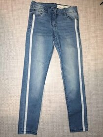 Dívčí elastické džíny Pepperts vel 146 (10-11let)