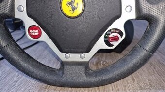 Thrust Master Ferrari F4