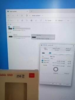 SSD disk o kapacitě 256 TB (2x128)