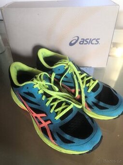 Běžecké boty zn. Asics, vel. 43,5 - 27,5 cm