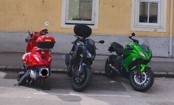 Vespa Primavera 125, první majitel, koupená jaro 2024