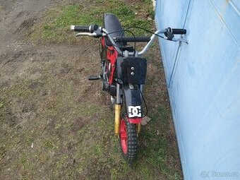 Dětská mini motorka.