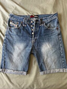 Diesel kratasy W32