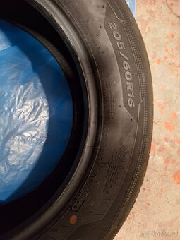 Letní pneu 205/60R16