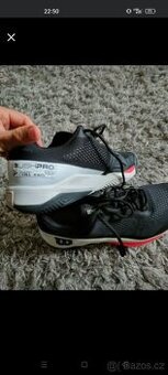 Wilson Rush Pro 4.0 WRS328320 černá 44 2/3, tenisové boty - 1