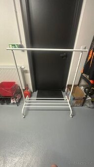 Věšák na oblečení Ikea