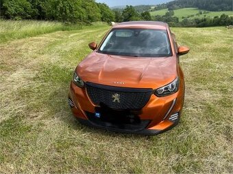 Prodám Peugeot 2008 1.2 96kw r.v.2020