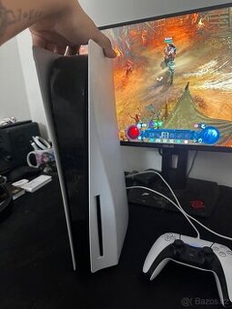 PlayStation 5 s mechanikou na disky – 8 999 Kč
