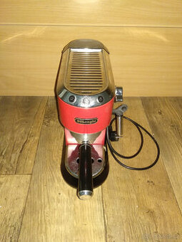 Prodám plně funkční kávovar Delonghi EC680.R
