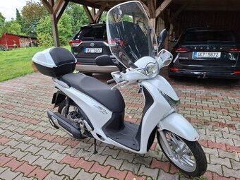 Honda SH 125i (2023)
