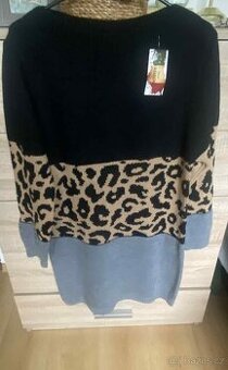 Nový dlouhý italský svetr vel. 44 a více