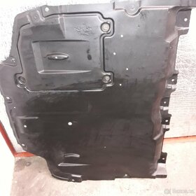 Plast pod motor a převodovku na Toyotu C–HR - 1