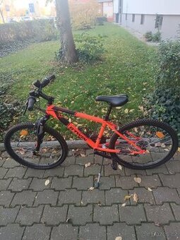 Horské kolo BTWIN Rockrider