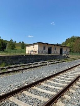 Pronájem skladu 319m2 a pozemku 1321m2, obec Poutnov