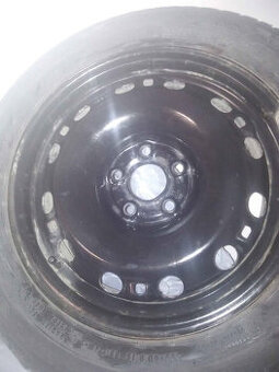 185/60/15zimní i s disky fabia iii,rapid