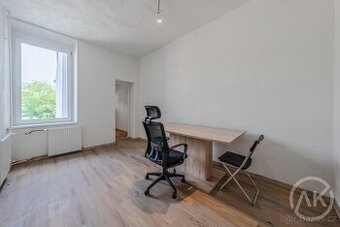 Pronájem kanceláře na skvělém místě v blízkosti centra, ul. 