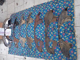 Prodá plechy motoru vw brouk atp..