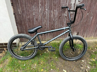BMX kolo WE THE PEOPLE Justice 20,75" 2021