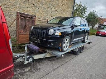 Rozprodam na dily ... Jeep compass 2.4