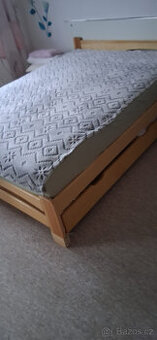 prodám postel