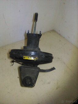 Bmw e34 525 spínačka, posilovač, plynový pedál, pravé zrcátk