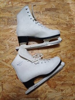 Dámské brusle vel 39/40