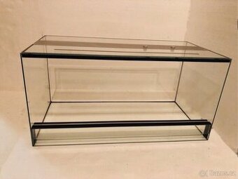 terárium 80x40x40 cm - Bez pozadí