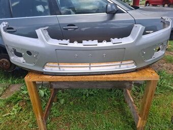 Přední originální nárazník Ford focus mk2 stříbrný