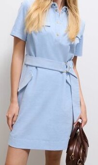 Šaty s opaskem Mohito