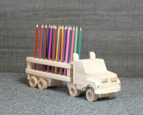 Nákladní auto - držák pastelek