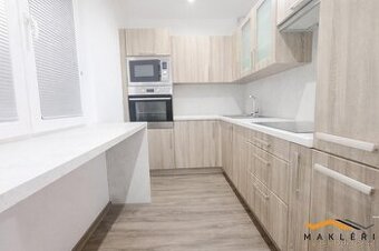 Jindřichův Hradec, Kosmonautů - Pronájem, 3+1