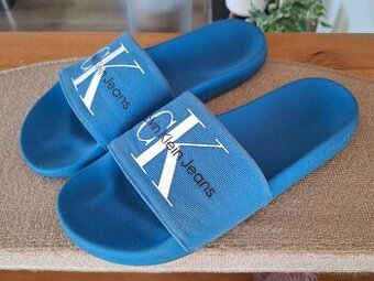 Nazouváky Calvin Klein