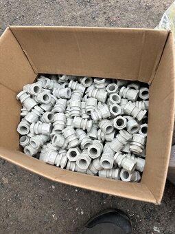 Průchodky na kabely různé průměry