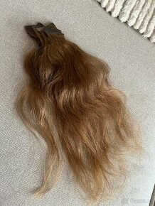 Středoevropské vlasy Tape in vlnité 40 cm, přírodní světle h
