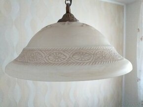 Nádherný lustr, stylová závěsná lampa