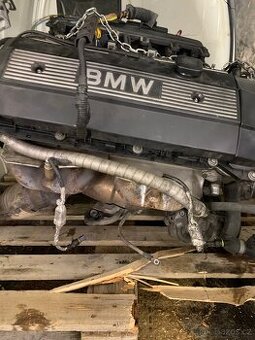 Motor m54 b25