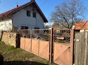 VELKÝ DŮM S VELKÝM POZEMKEM U KUTNÉ HORY