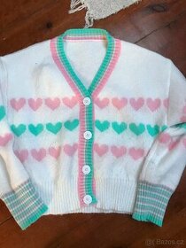Krasny cardigan se srdicky - 1