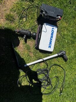 Prodám Sonar LOWRANCE Hook Reveal 7, 50/200 HDI ROW - 1