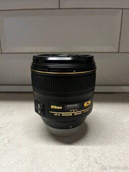 AF-S NIKKOR 85mm f/1.4G - 1