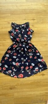 Nadherne lehke saticky H&M, vel. 146
