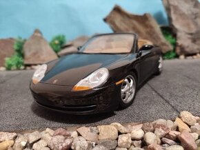 prodám model 1:18 porsche 911 996 cabrio