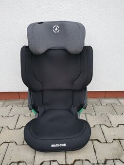Maxi-Cosi Kore i-Size, vhodná pro děti od 100 do 150 cm
